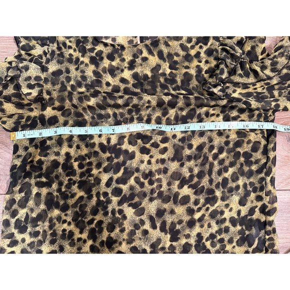 H&M Green and Black Leopard Sheet Blouse with Rufflesm - Picture 4 of 8